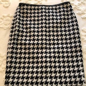 Talbots Size 6 Houndstooth Pencil skirt